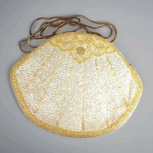 Vintage Genie Cocktail Clam Shell Deco Purse Clutch Glass Beads Magnetic Closure